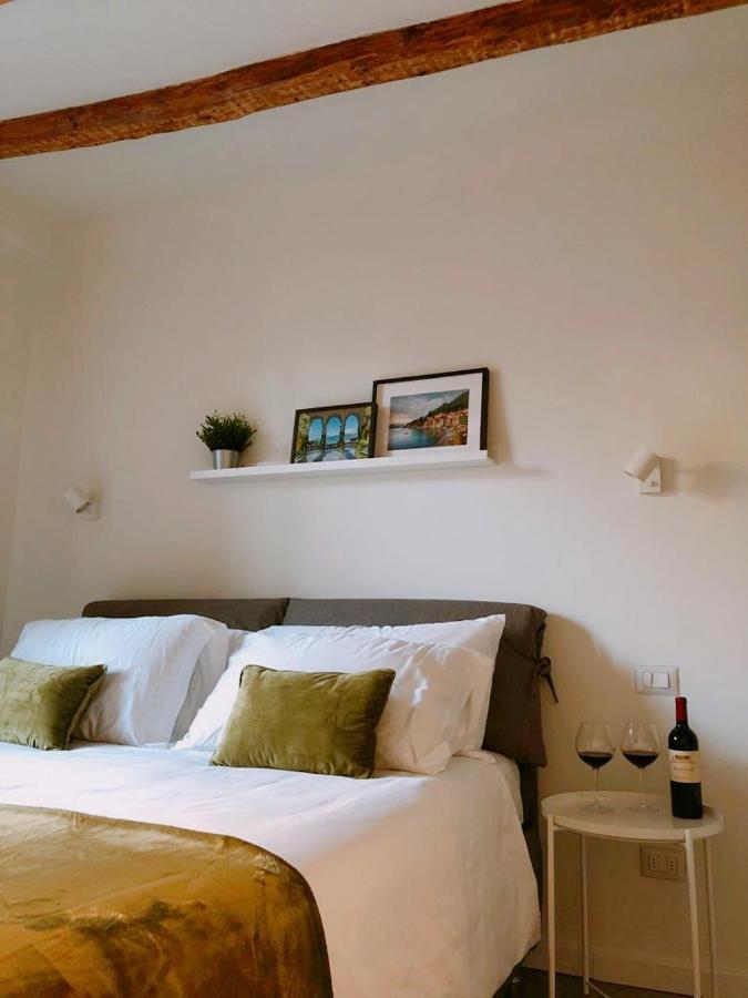 Foscolo 9 Room - Breakfast Como Exteriér fotografie